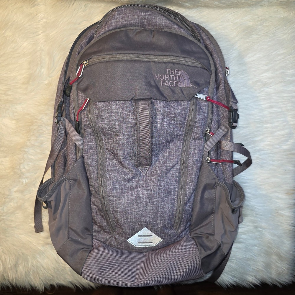 The North Face Surge 31L Backpack Gray Heather Red FlexVent Laptop NF00CLH1